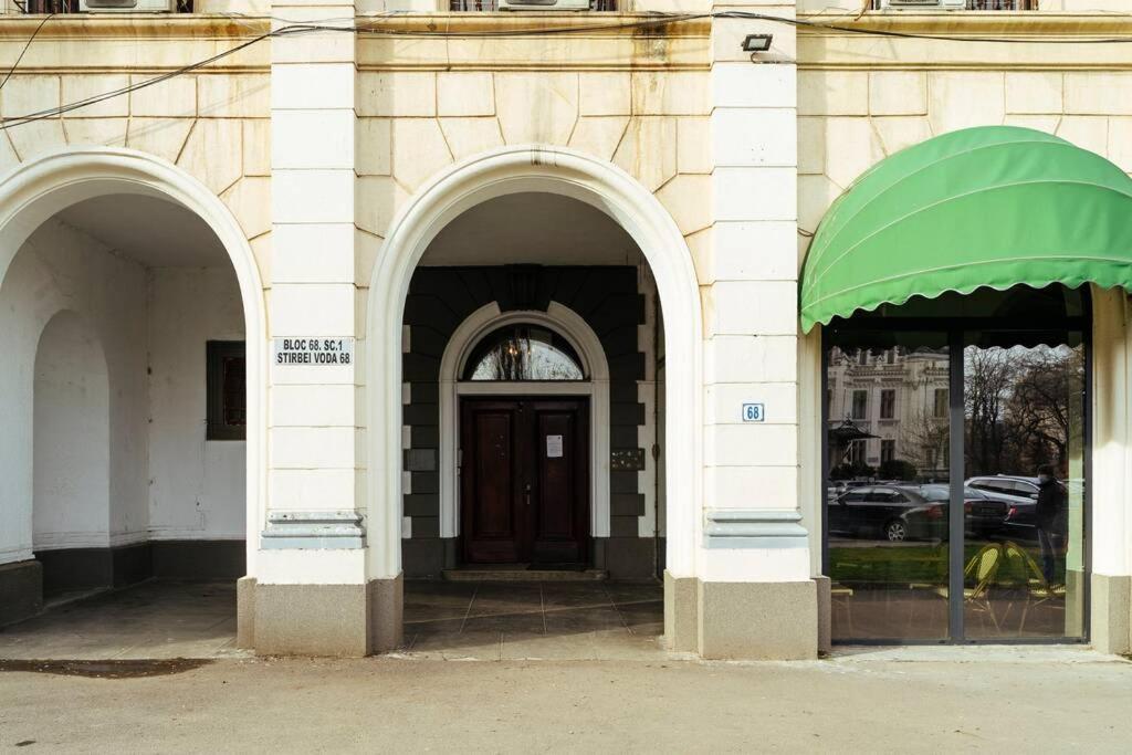 Studio With Private Terrace Next To Cismigiu بوخارست المظهر الخارجي الصورة