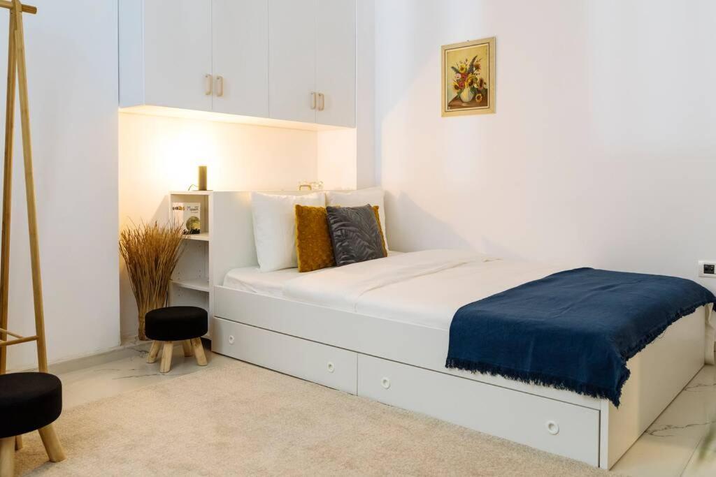 Studio With Private Terrace Next To Cismigiu بوخارست المظهر الخارجي الصورة